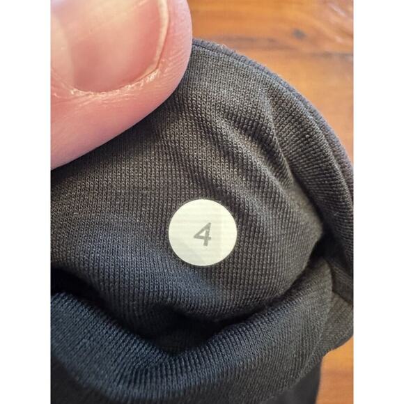 Lululemon Cropped Leggings Size 4 Black - Picture 7 of 10